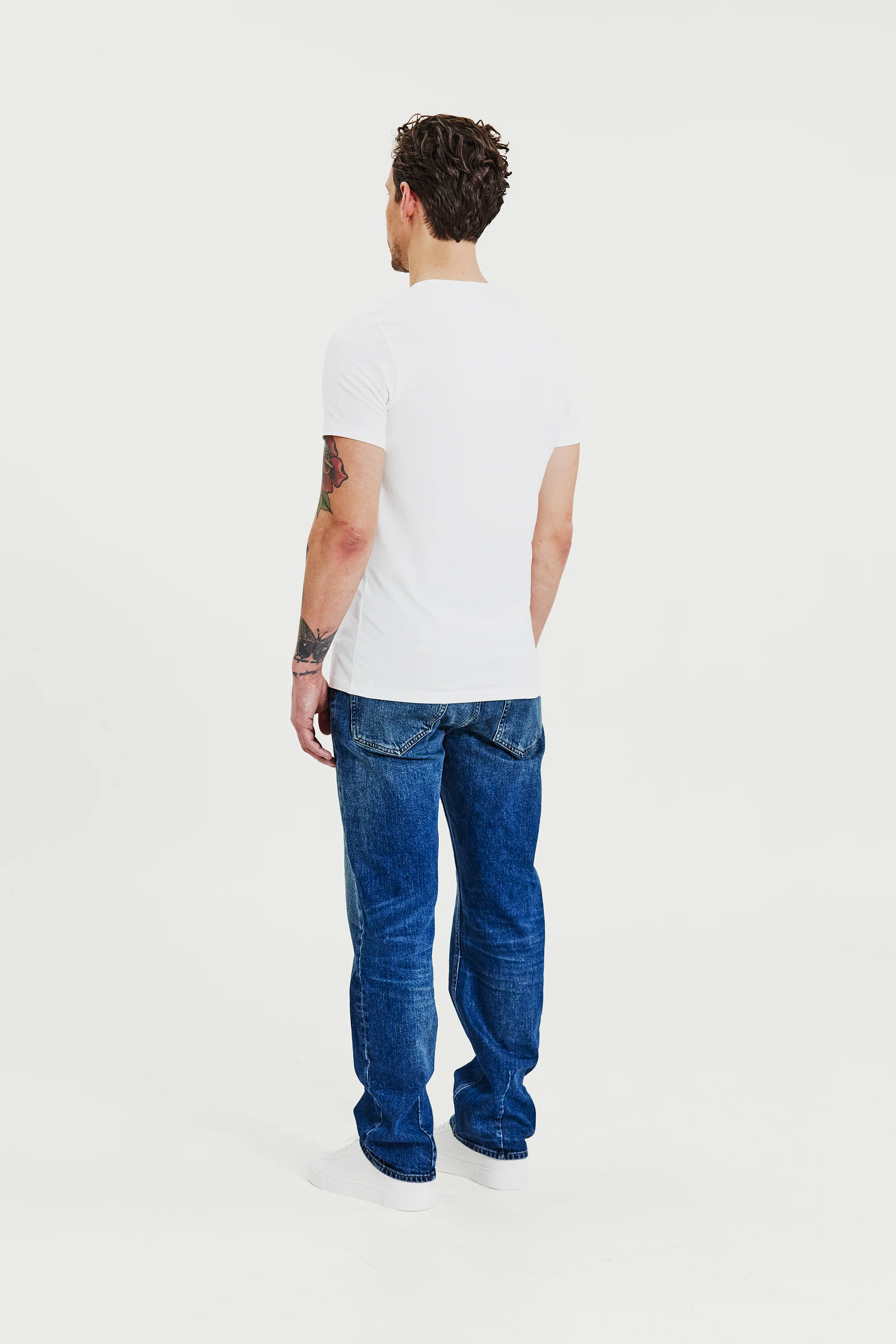Crew-Neck Slim White - Image 4