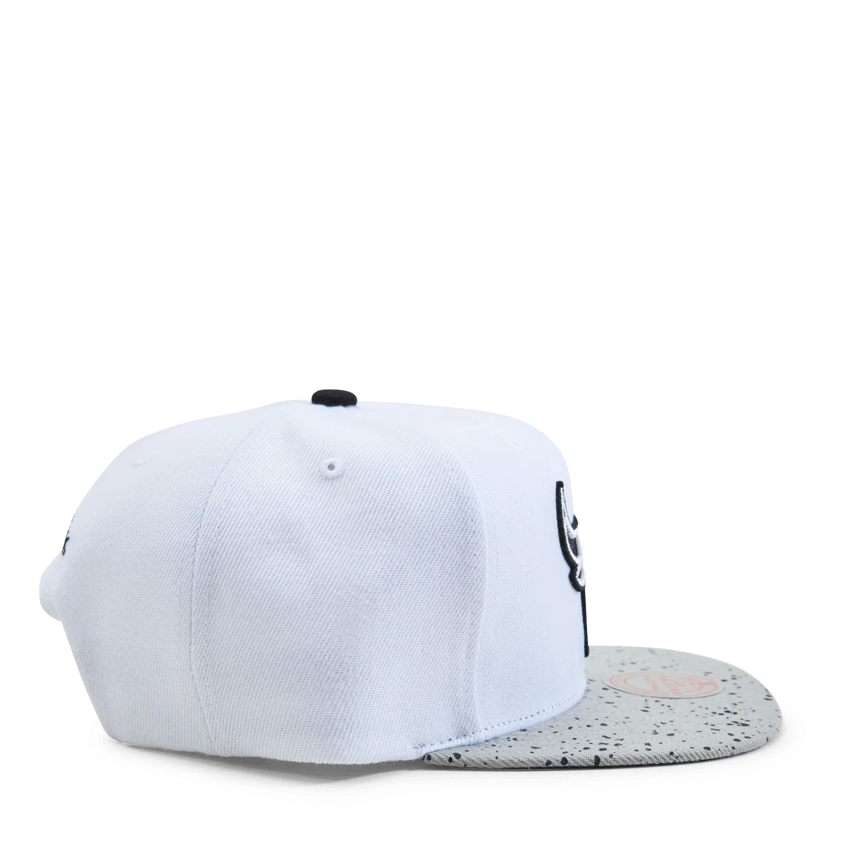 Bulls Cement Top Snapback - Image 4