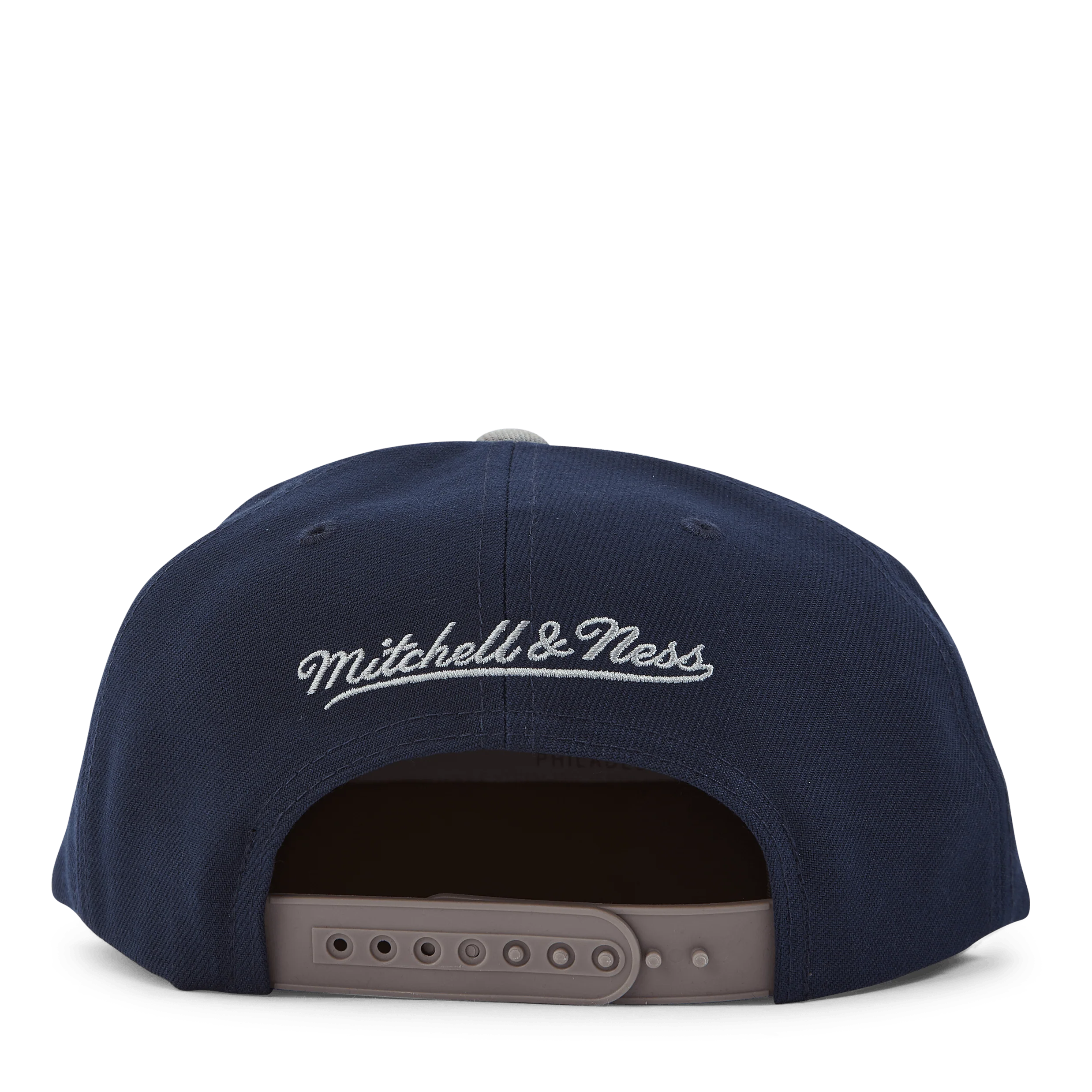 Bulls Navy Spirit Script Snapback - Image 3