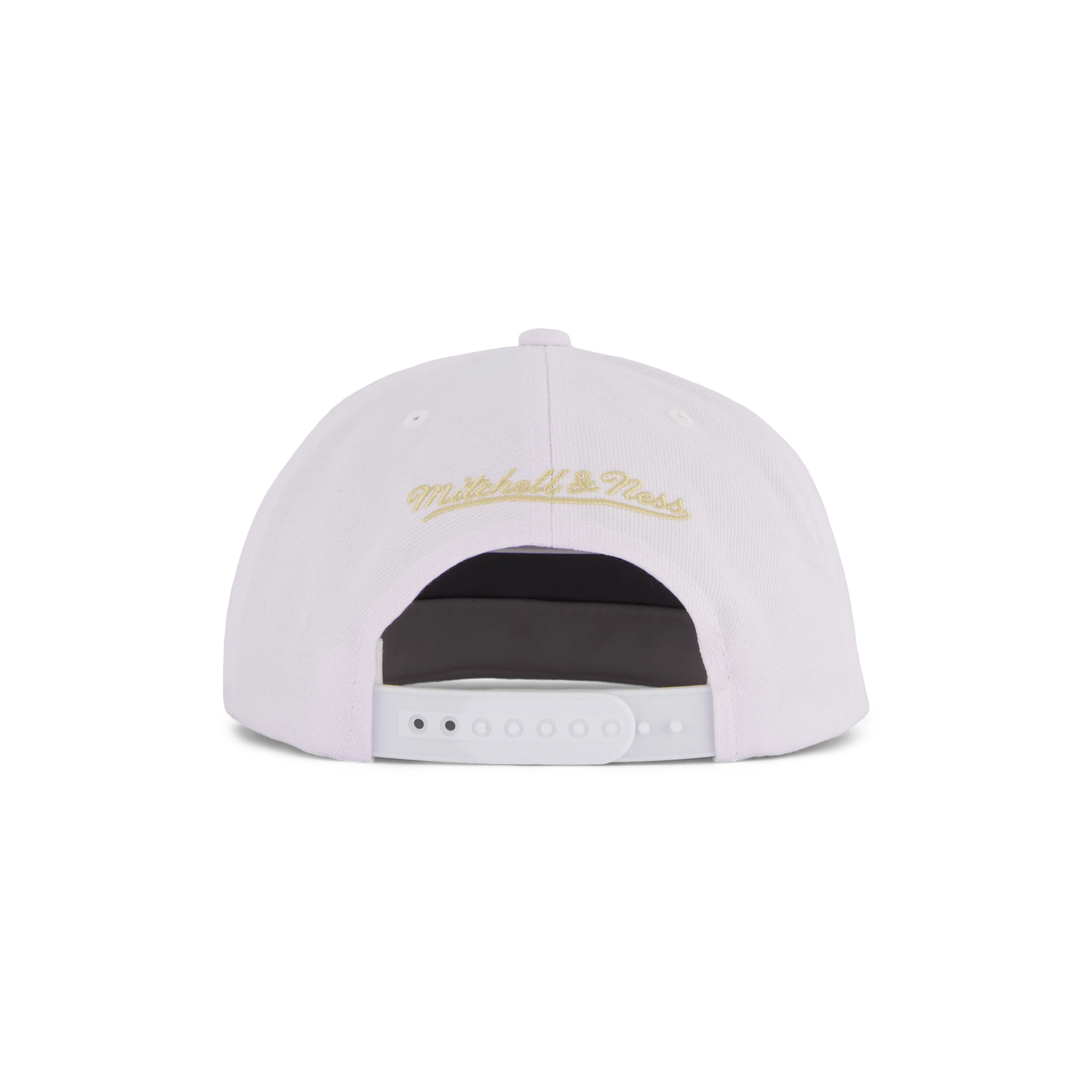 Bulls Winter Snapback - Image 3